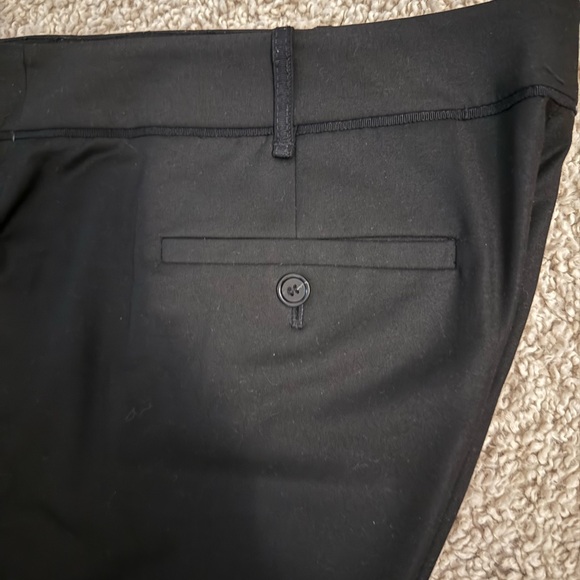 Ann Taylor Capri / Ankle / Cropped Pants - Picture 2 of 4